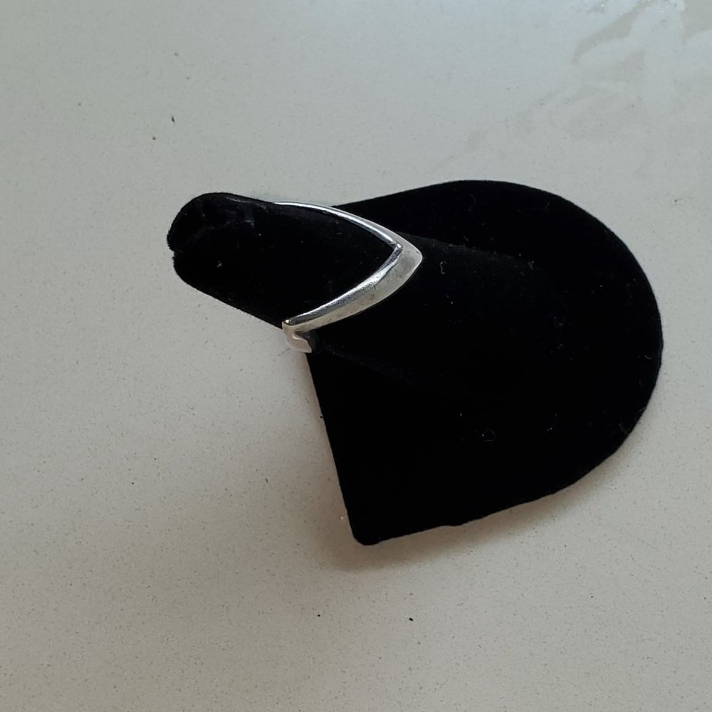 No Longer Available - Sterling Silver V Shaped Ri… - image 2